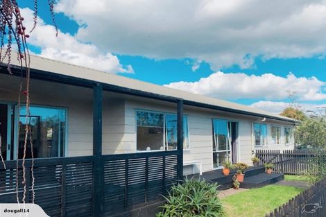 Photo of property in 11b Springs Road, Parakai, 0830
