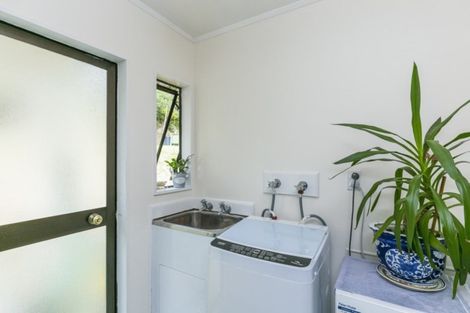 Photo of property in 63 Hazlewood Avenue, Karori, Wellington, 6012