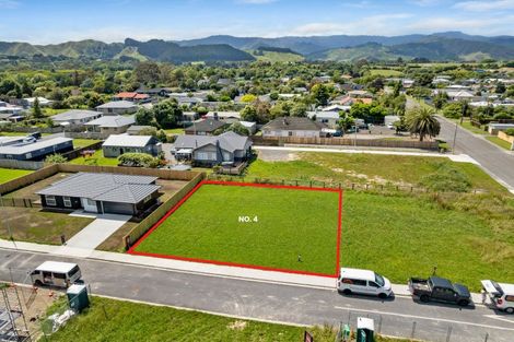 Photo of property in 4 Ropata Te Ao Way, Otaki, 5512