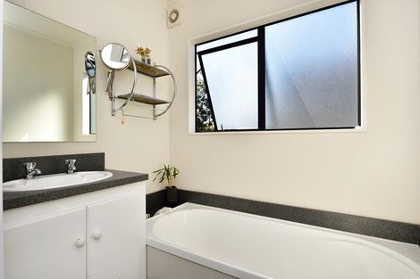 Photo of property in 1/14 Hastings Road, Mairangi Bay, Auckland, 0630