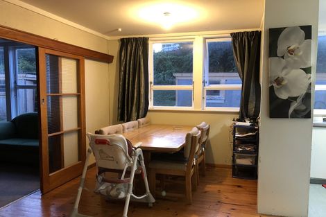 Photo of property in 12-14a Worcester Place, Cannons Creek, Porirua, 5024