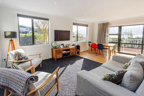 Photo of property in 18 Greenacres Street, Macandrew Bay, Dunedin, 9014