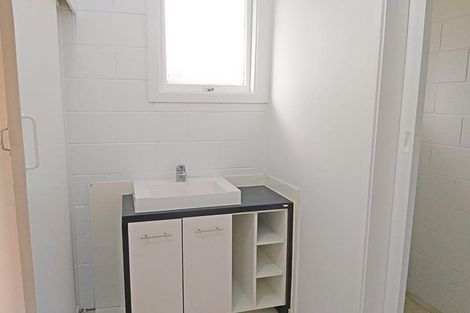 Photo of property in 2/30 Fairburn Road, Otahuhu, Auckland, 1062