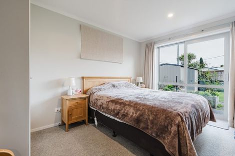 Photo of property in 135 Forest Lake Road, Forest Lake, Hamilton, 3200