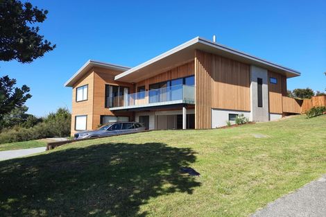 Photo of property in 16 Arabella Lane, Snells Beach, 0920