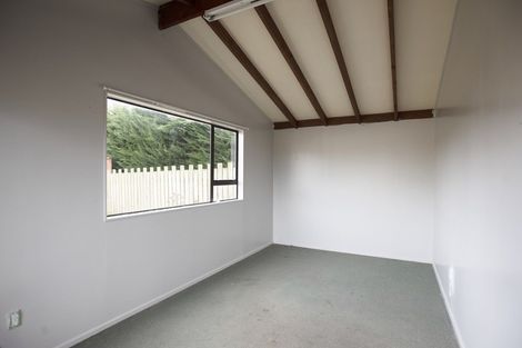 Photo of property in 5 Harbour Endowment Road, South Hillend, Winton, 9783