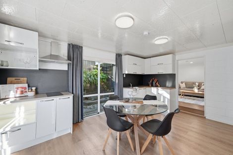 Photo of property in 1/4 Firth Road, Torbay, Auckland, 0630