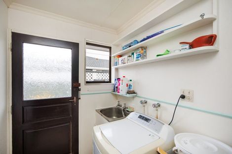 Photo of property in 41 Cedar Crescent, Feilding, 4702