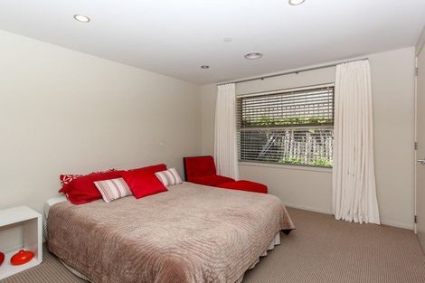 Photo of property in 4 Links Drive, Waiwhakaiho, New Plymouth, 4312