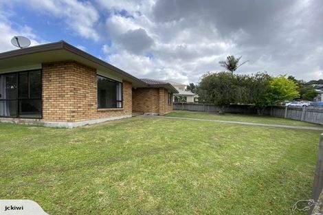 Photo of property in 12 Greta Place, Stanmore Bay, Whangaparaoa, 0932