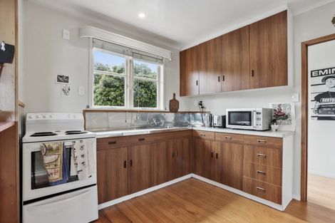 Photo of property in 19 Beach Valley Road, Piha, New Lynn, 0772