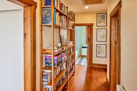 Photo of property in 7 Finnimore Terrace, Vogeltown, Wellington, 6021