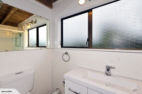 Photo of property in 1/32 Konini Road, Titirangi, Auckland, 0604