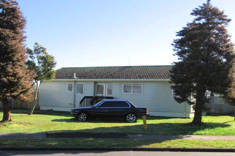 Photo of property in 58 Pukeroa Place, Papakura, 2110