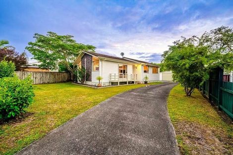 Photo of property in 4 Tangelo Place, Bucklands Beach, Auckland, 2012