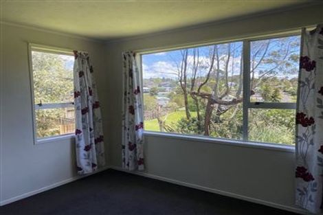 Photo of property in 13 Adam Sunde Place, Glen Eden, Auckland, 0602
