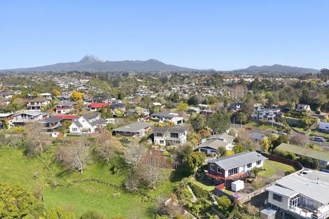 Photo of property in 7 Montana Place, Merrilands, New Plymouth, 4312