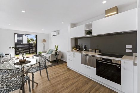 Photo of property in 2/132 Tancred Street, Linwood, Christchurch, 8062