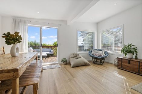 Photo of property in 326 Whangaparaoa Road, Stanmore Bay, Whangaparaoa, 0932