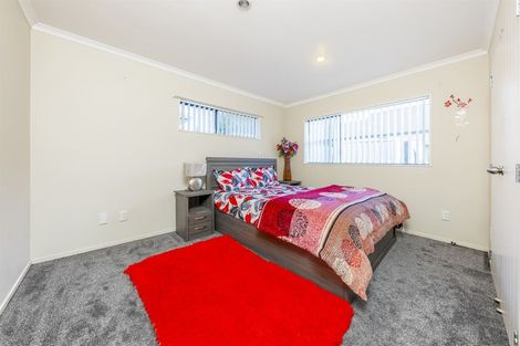 Photo of property in 497 Great South Road, Opaheke, Papakura, 2113