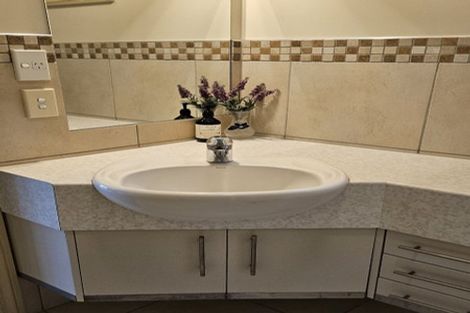 Photo of property in 1 Ladera Mews, Bethlehem, Tauranga, 3110