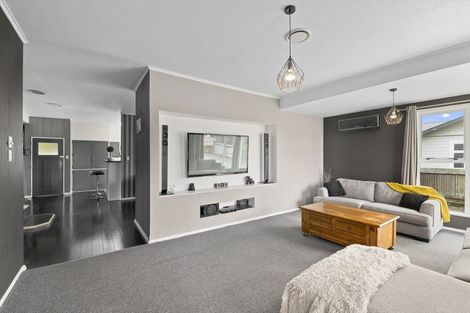 Photo of property in 39 Sussex Street, Levin, 5510