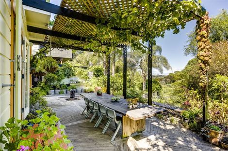 Photo of property in 1 Lawrence Road, Hospital Hill, Napier, 4110