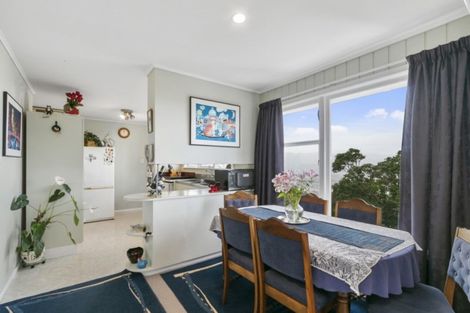 Photo of property in 1/94 Dowse Drive, Maungaraki, Lower Hutt, 5010