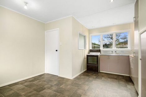 Photo of property in 30 Roberts Street, Tawa, Wellington, 5028