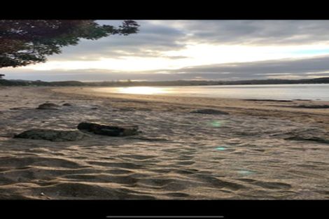 Photo of property in 35 Tahuna Road, Paihia, 0200