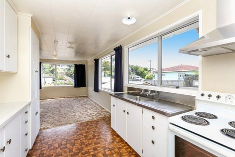 Photo of property in 13 Parris Street, Moturoa, New Plymouth, 4310