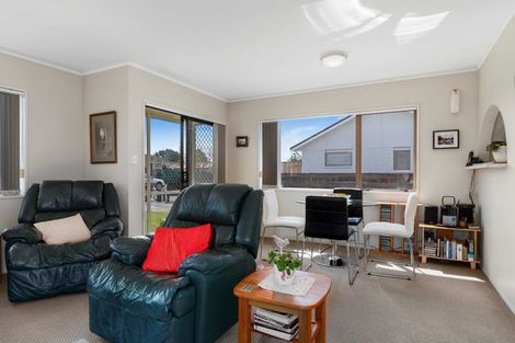 Photo of property in 1/4 Solway Place, Mount Maunganui, 3116