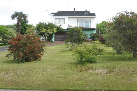 Photo of property in 906 Whangaparaoa Road, Manly, Whangaparaoa, 0930