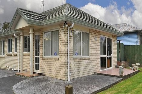 Photo of property in 6 Brentford Place, Manurewa, Auckland, 2102