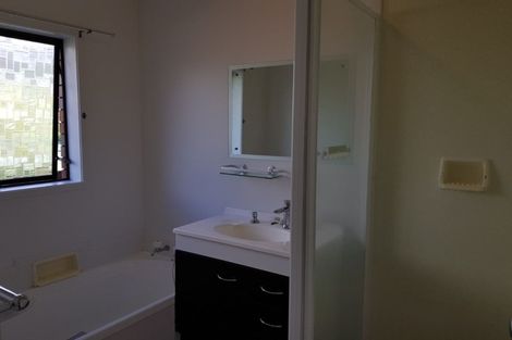 Photo of property in 65 Kurnell Drive, Botany Downs, Auckland, 2010