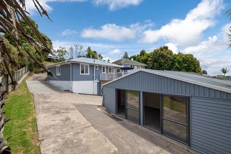 Photo of property in 1/17 Stanley Road, Glenfield, Auckland, 0629