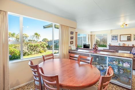 Photo of property in 102 Matai Street, Castlecliff, Whanganui, 4501