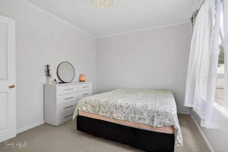 Photo of property in 20 View Street, Maungaturoto, 0520