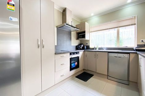 Photo of property in 11 Manning Rise, Flat Bush, Auckland, 2019