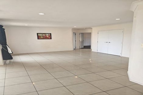 Photo of property in 50 Senator Drive, Manurewa, Auckland, 2105
