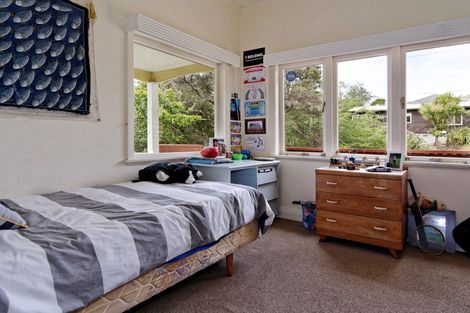 Photo of property in 19 Konini Road, Titirangi, Auckland, 0604
