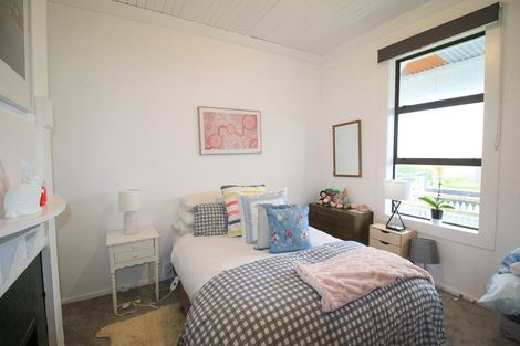 Photo of property in 94 Barrow Street, Bluff, 9814