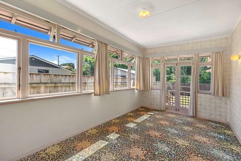 Photo of property in 2 Caius Avenue, Gonville, Whanganui, 4501