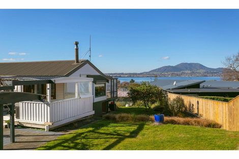 Photo of property in 25 Shera Street, Acacia Bay, Taupo, 3330