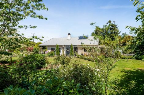 Photo of property in 1147 Upper Rowan Road, Mahoe, Hawera, 4679