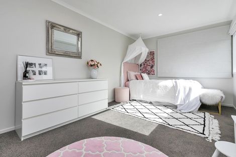 Photo of property in 33 Mapou Road, Hobsonville, Auckland, 0616