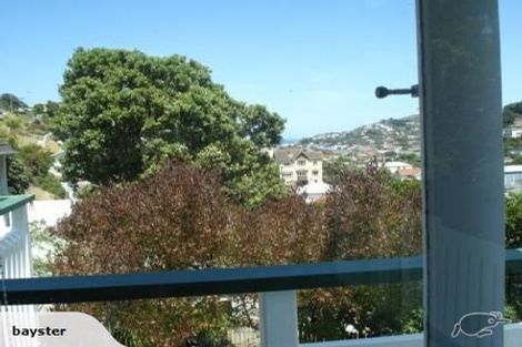 Photo of property in 28 Melbourne Road, Island Bay, Wellington, 6023