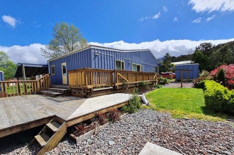 Photo of property in 10 Kilgour Street, Blackball, 7804