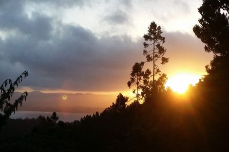 Photo of property in 9 Kauri Road, Birkenhead, Auckland, 0626