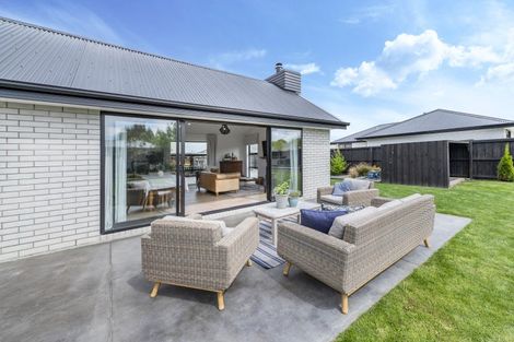 Photo of property in 17 Newbrook Terrace, Darfield, 7510